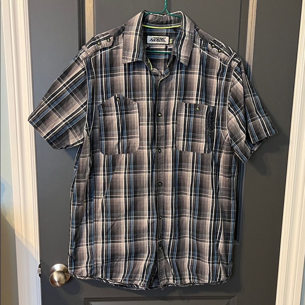 Noize Men's Black and Gray Plaid Button Down Shirt